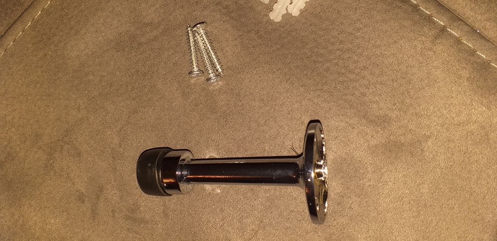 Odbojnik drzwiowy ścienny chrom