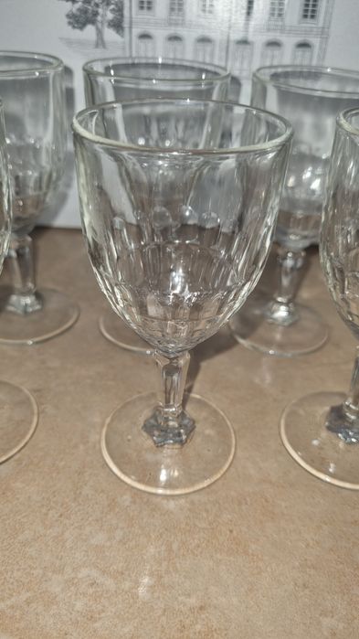 7 copos de vinho