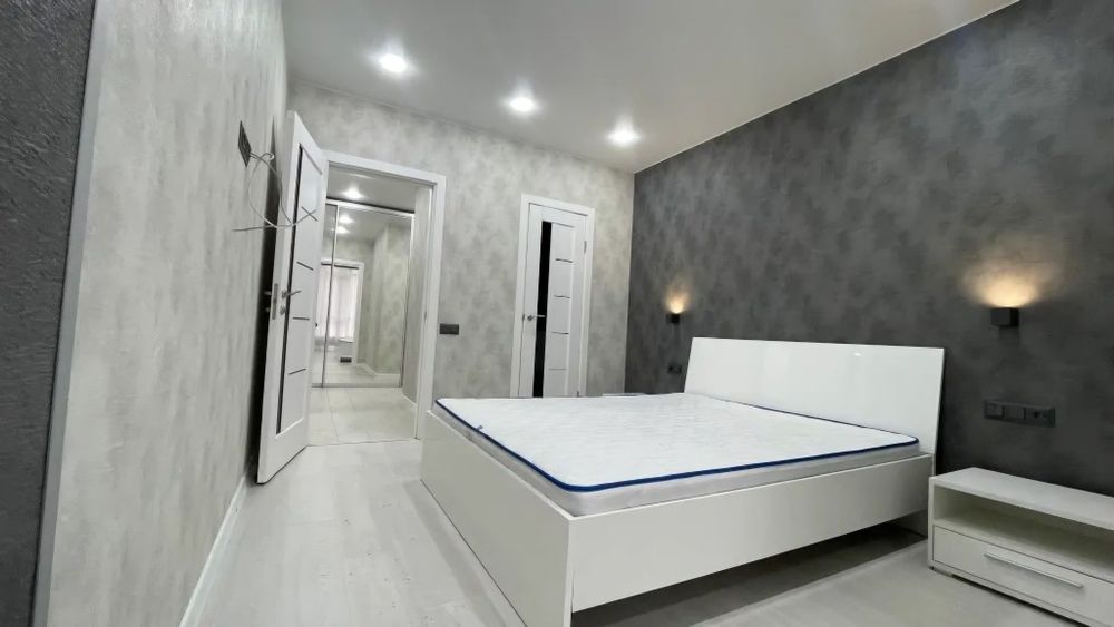 Продам 2 комн квартиру 55 м2 ЖК Ривер Парк