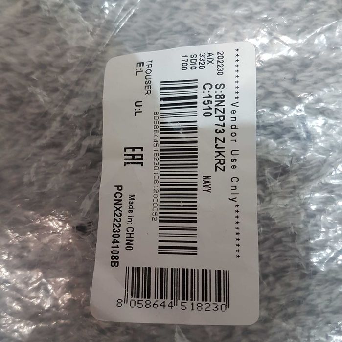 Spodnie męskie DRESOWE Armani Exchange  8NZP73-ZJKRZ Czarne suwaki xl