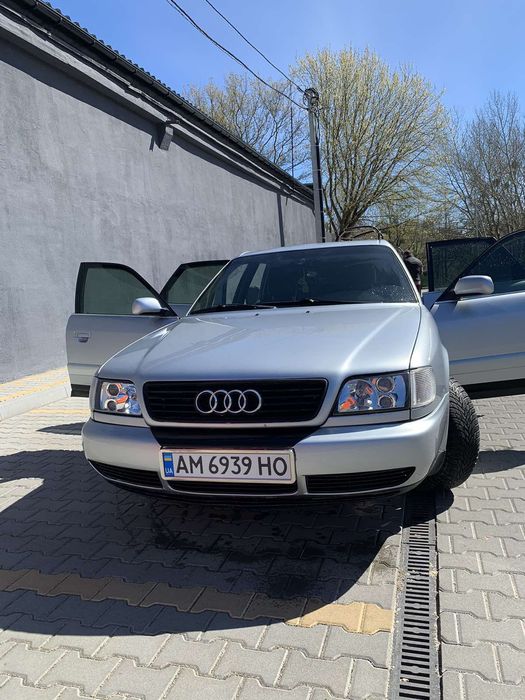 Продам Ауді а6с4 в гарному стані