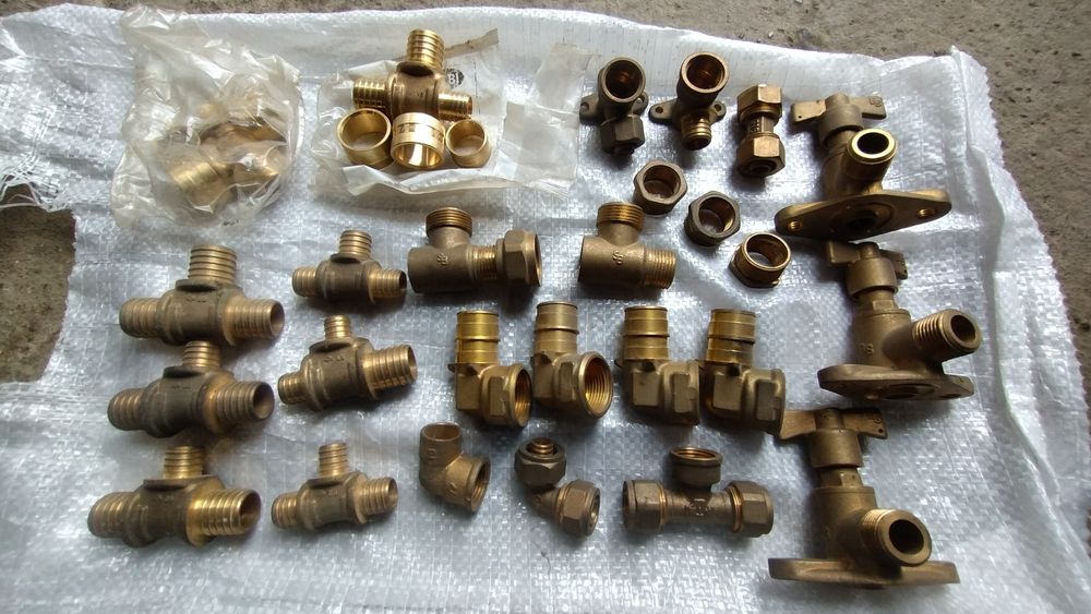 Продам латунний Фітинг для трубопроводів