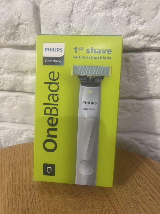 Philips OneBlade Maszynka elektryczna do golenia qp1324/20