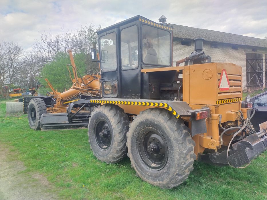 Równiarka drogowa baukema shm 4