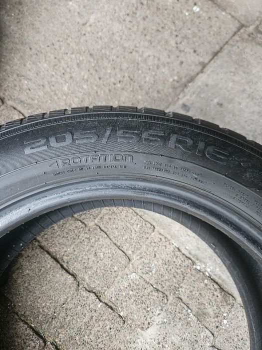 Opony zimowe Nokian Tyres  215/55R16