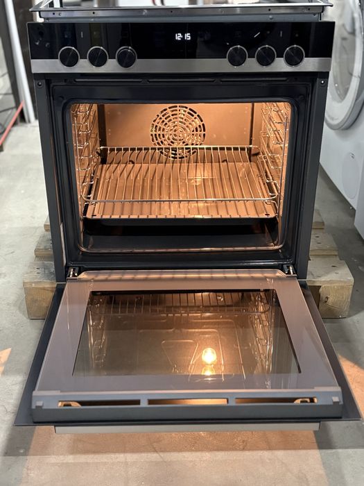 Комплект Siemens: керамічна варильна поверхня + духовка HE517ABS0