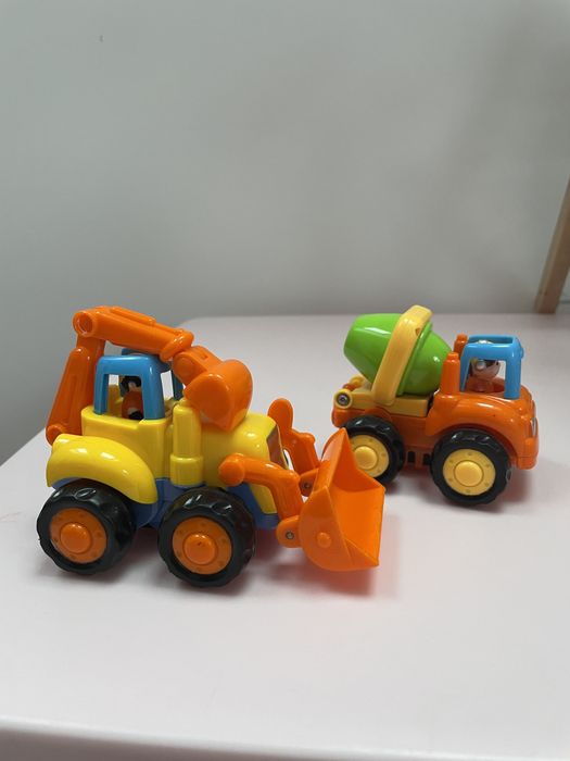 Samochodzik koparka i betoniarka