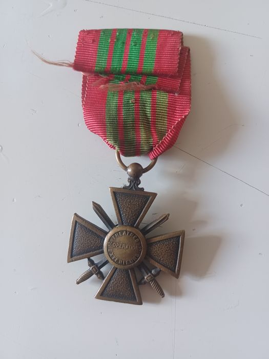 Cruz de guerra francesa, teatro de operações exteriores.