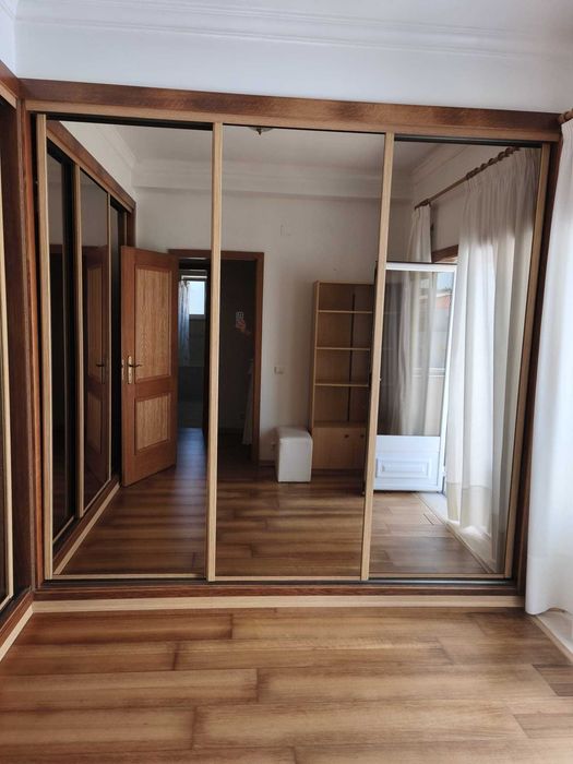 Quarto suite em Alcobaça com closet e WC privado