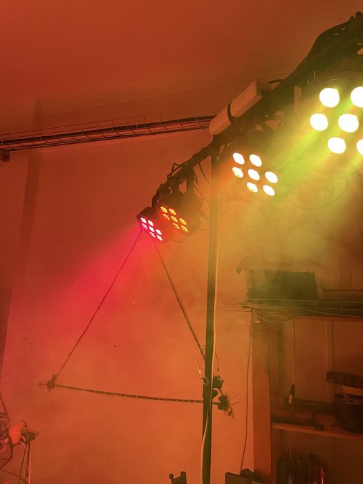 Luz e Som p. eventos, festas, conferências, apresentações, stands