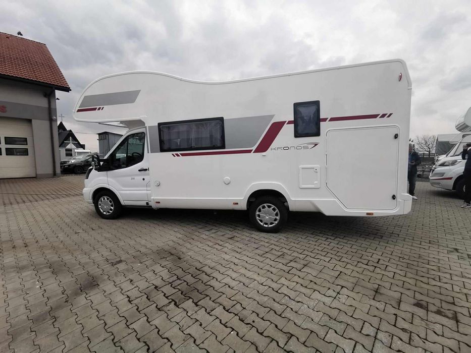Kamper Wynajem  6 osob lux