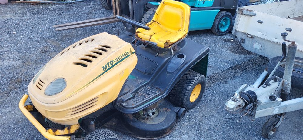 Traktorek kosiarka yard man V  2 cylindry brak kosza