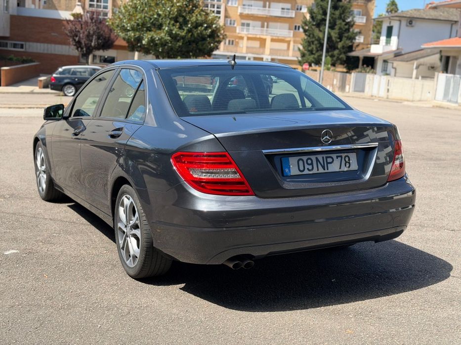 Mercedes-Benz C 180 — fotografia 4