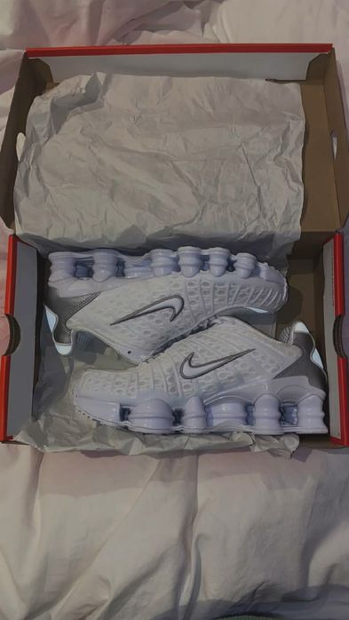 Sprzedam Nike shox białe