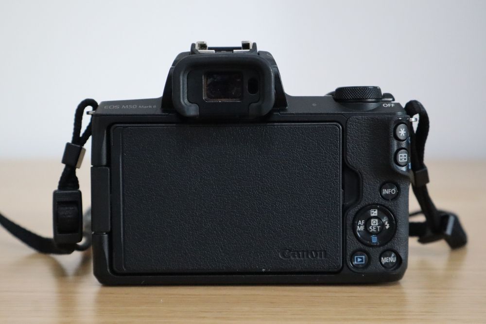 Canon EOS M50 Mark ii + EFM 15-45