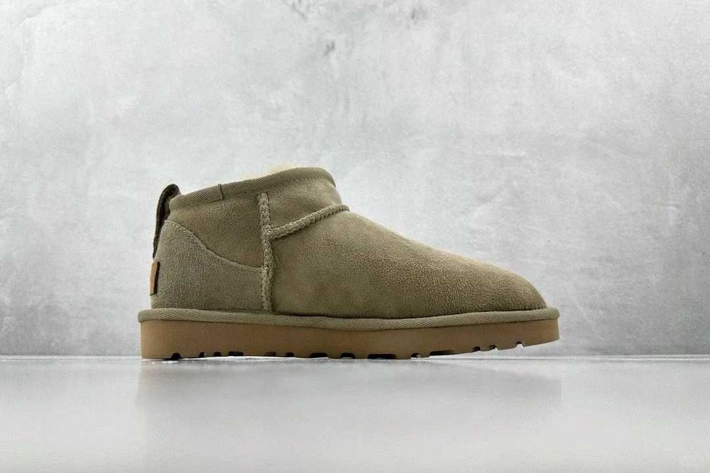 UGG Classic Ultra mini R.36