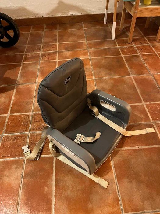 Cadeira de Papa / Assento Elevatório da Chicco - usado