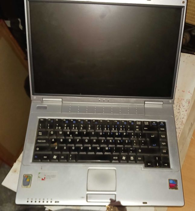 Tsunami laptop portatil centrino - para arranjar
