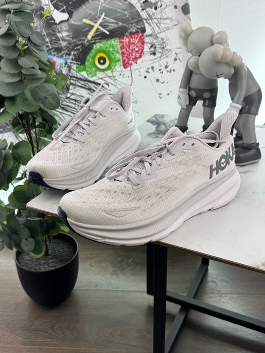 Кросівки Hoka Clifton 9 48 розмір Е15514