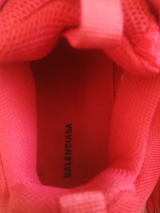 Czerwone buty Balenciaga