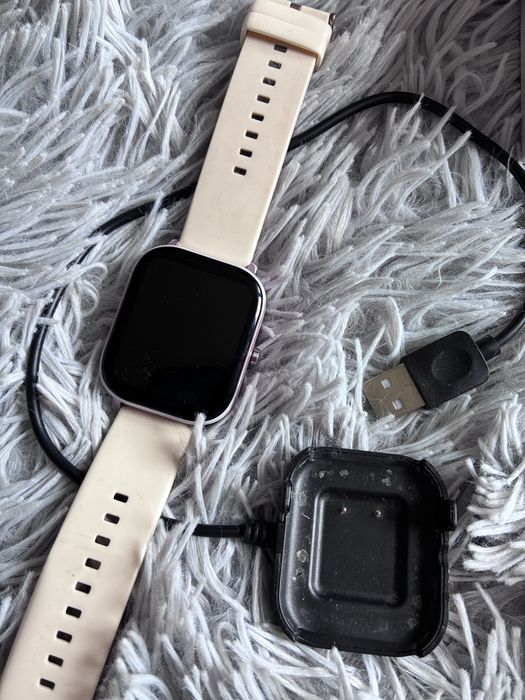 Smartwatch Rubicon RNCE67