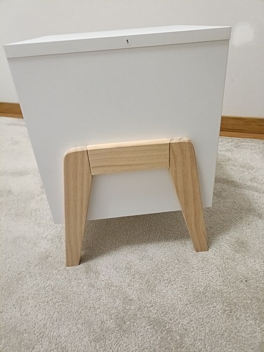 Mesa Cabeceira Infantil