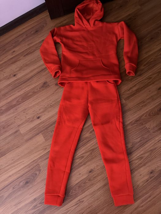 Костюм на дівчинку