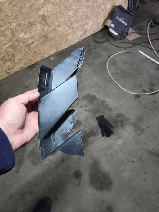 Бампер Volkswagen ID 4 USA після дтп на запасні частини