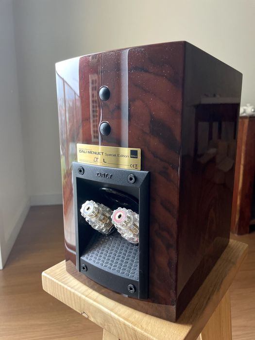 Colunas Hifi Dali Menuet Special Edition