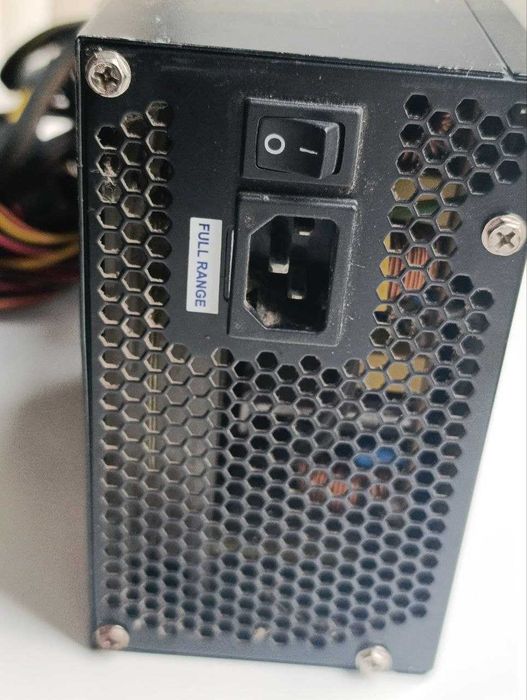 Блок питания OCZ GameXStream 850W.