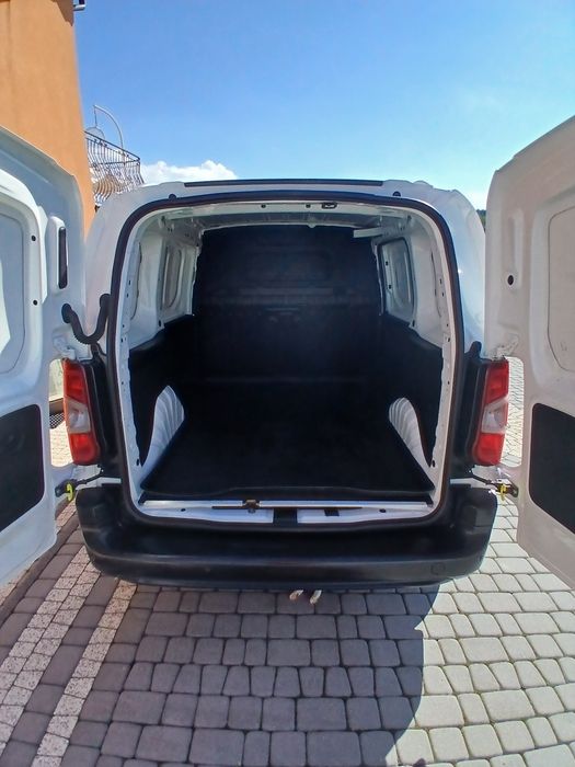 Citroen Berlingo salon PL rok 2021 1.5 BlueHDi Nowy rozrząd