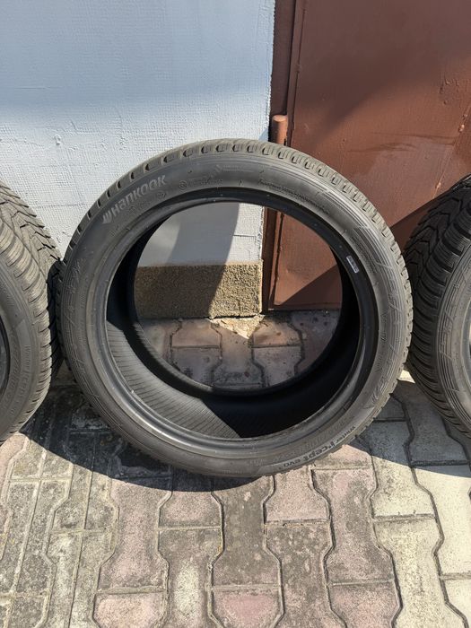 Opony zimowe hankook 245/40/18 2024r
