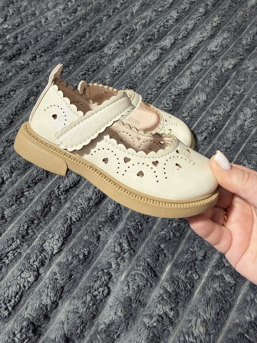 Туфлі туфельки на дівчинку