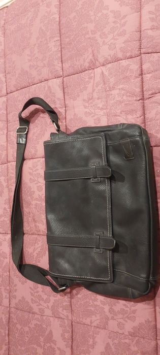 Pasta  Camel , pele preta,c/nova