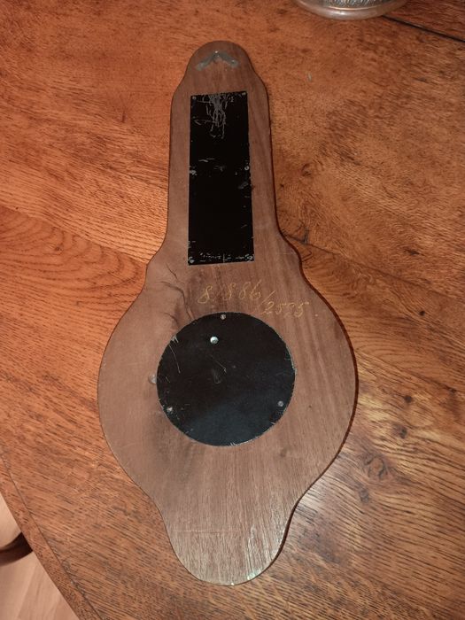 Barometr z termometrem