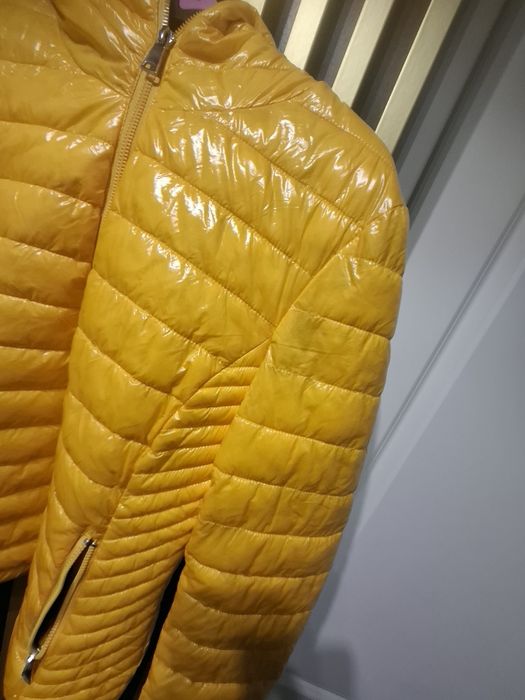 Żółta kurtka damska pikowana S