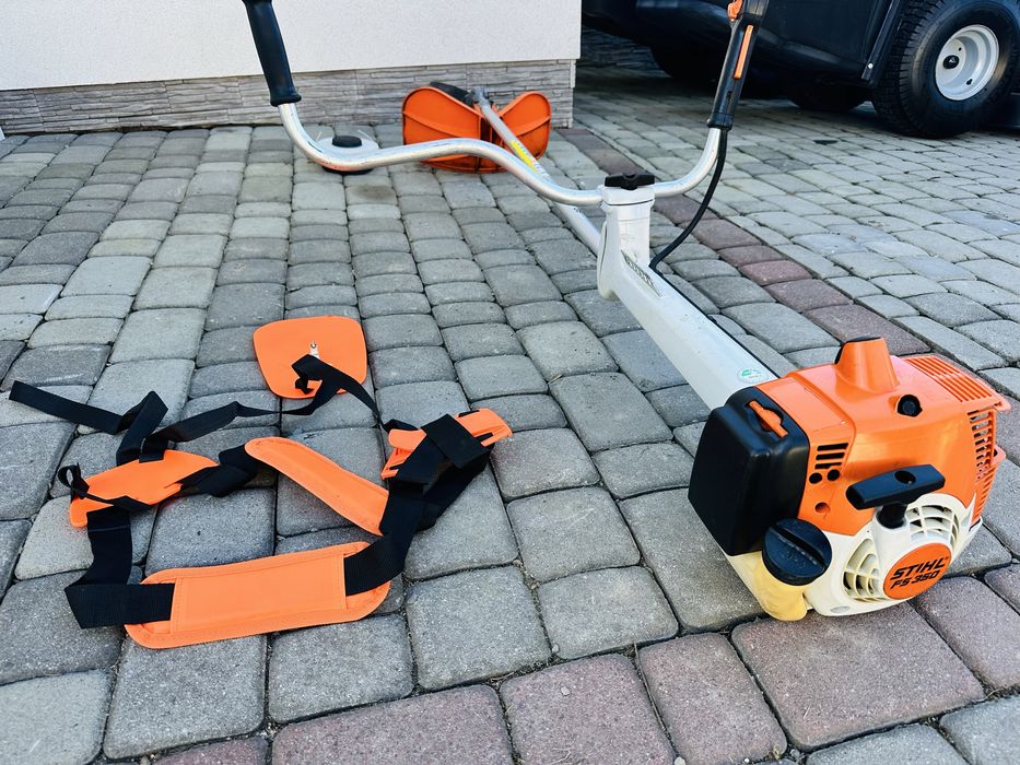 Kosa spalinowa Stihl Fs 350 - 2,2 km szelki