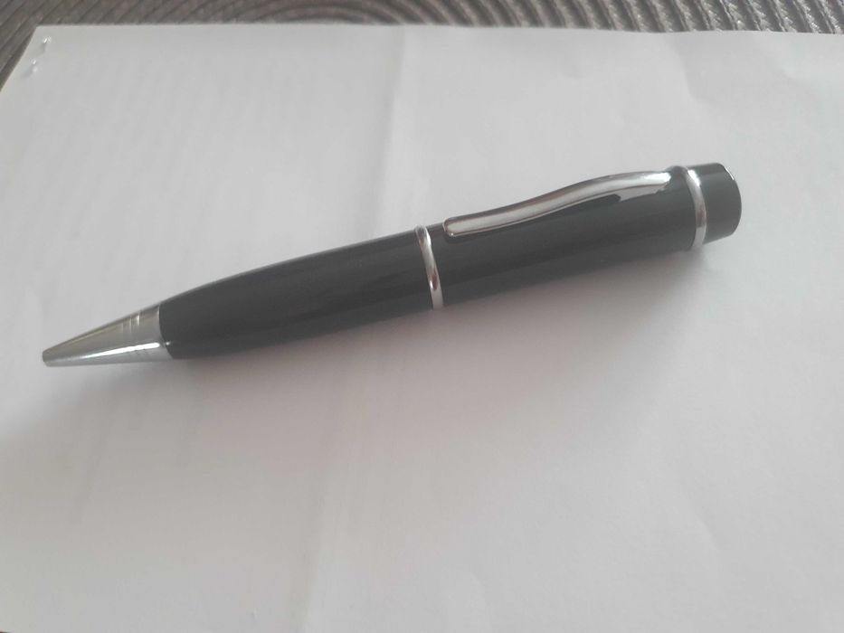 Pen drive z długopisem