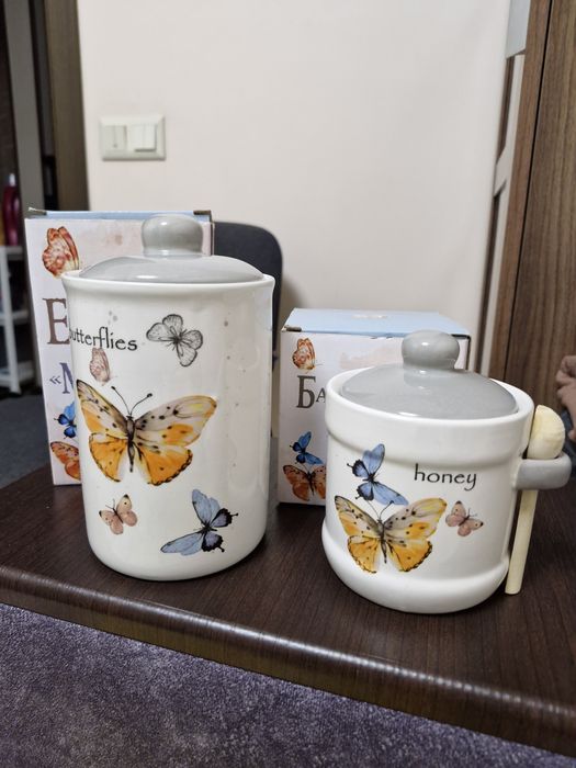 Чашки, ёмкости, форма.