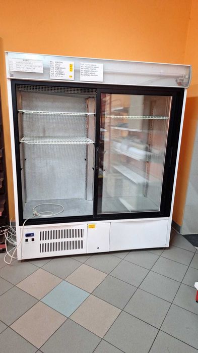 witryny chłodnicze przeszklone  likwidacja sklepu