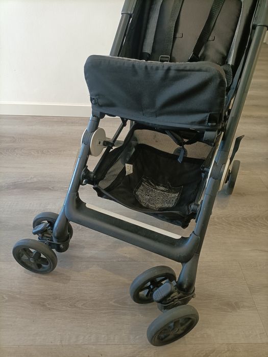 Carrinho de bebé-  Chicco