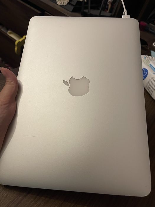 MacBook Pro Retina 13” A1502 – i7 / 16GB RAM / 250GB SSD