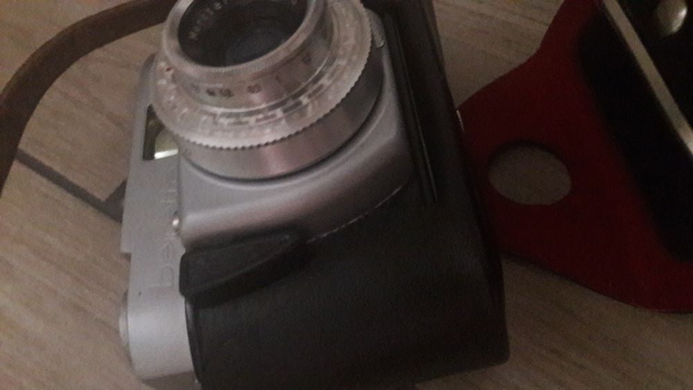 Aparat ,,Beirette" sprawny.