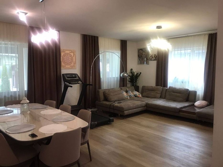 Продаж будинку с.Кожичі 285м.кв. 10сот землі 650000у.о.