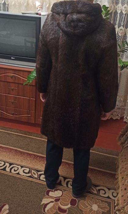 Шуба "нутрія" коричнева