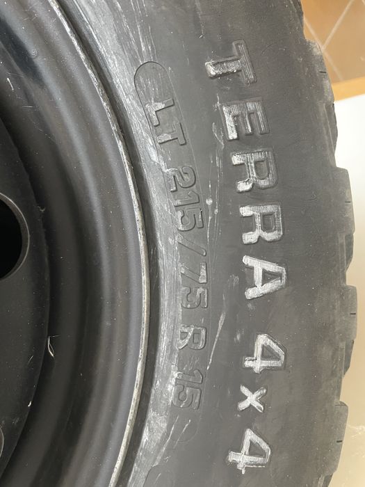 Pneus  Camac terra 4x4 LT 215 75 R15
