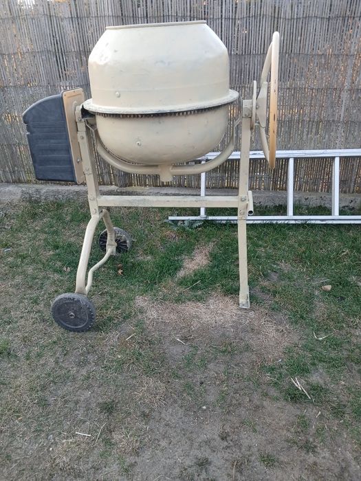 Betoniarka budowlana 230v