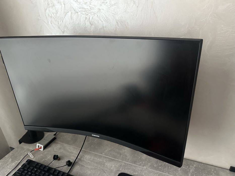 Монітор Samsung Odyssey g5 27” 165hz 2k