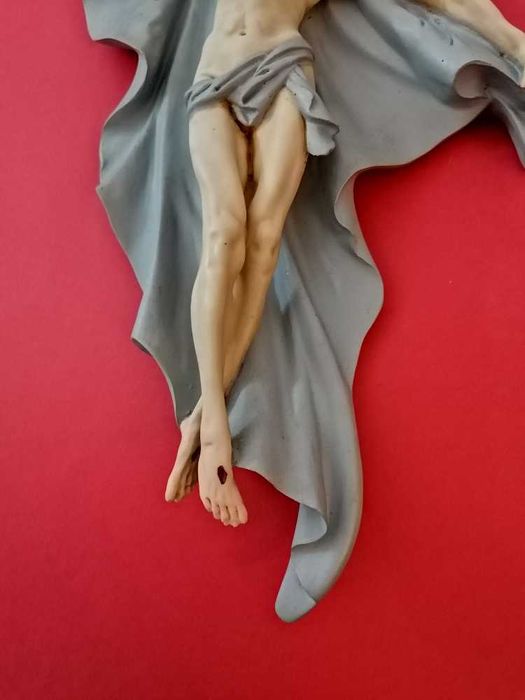 Escultura de Cristo e anjo em marfinite