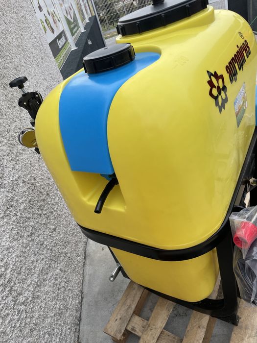 Pulverizador de trator 200 littos